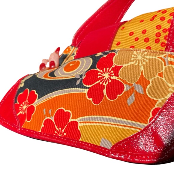 Dolce & Gabbana Rare Red Patent Leather Floral Print Handbag STUNNING! - Picture 4 of 14